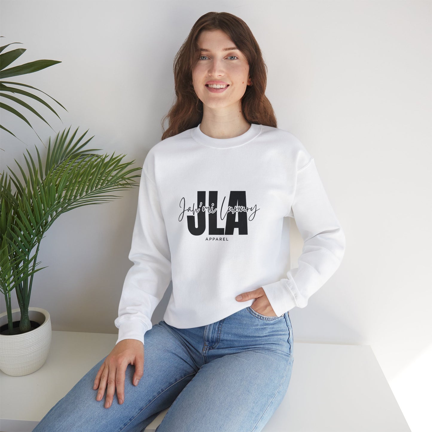 Jah’mi Luxe crewneck sweatshirt